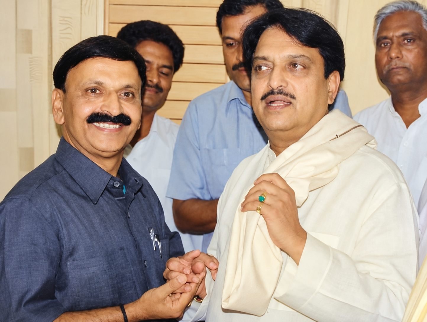 Vilas D. Terkar with the late Vilasrao Deshmukh